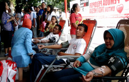 Donor Darah TMP Diserbu Warga Surabaya