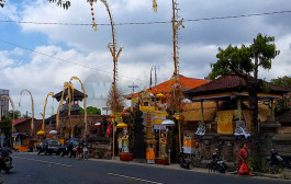Ketua PHDI : Penjor Galungan Harus Sederhana