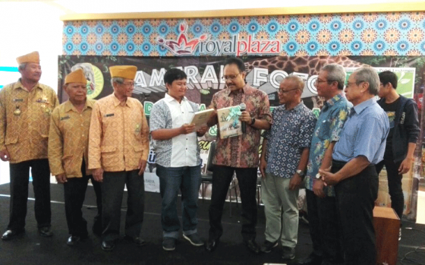 Wagub Jatim Apresiasi Pameran Foto 100 Tahun KBS